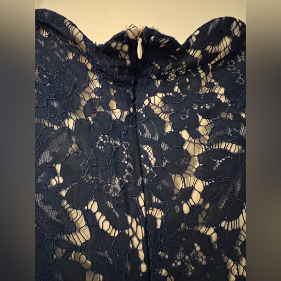 Host Pick!! EUC Altar’d State scalloped navy blue lace dress - Picture 4 of 6